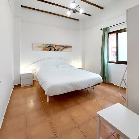 Beach City Apartment *